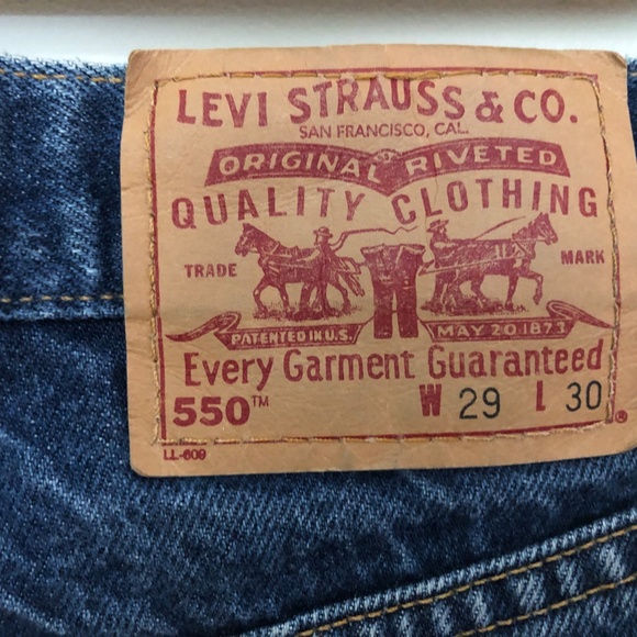 Levi Highwaisted 550 Patch Jeans - Picture 3 of 4